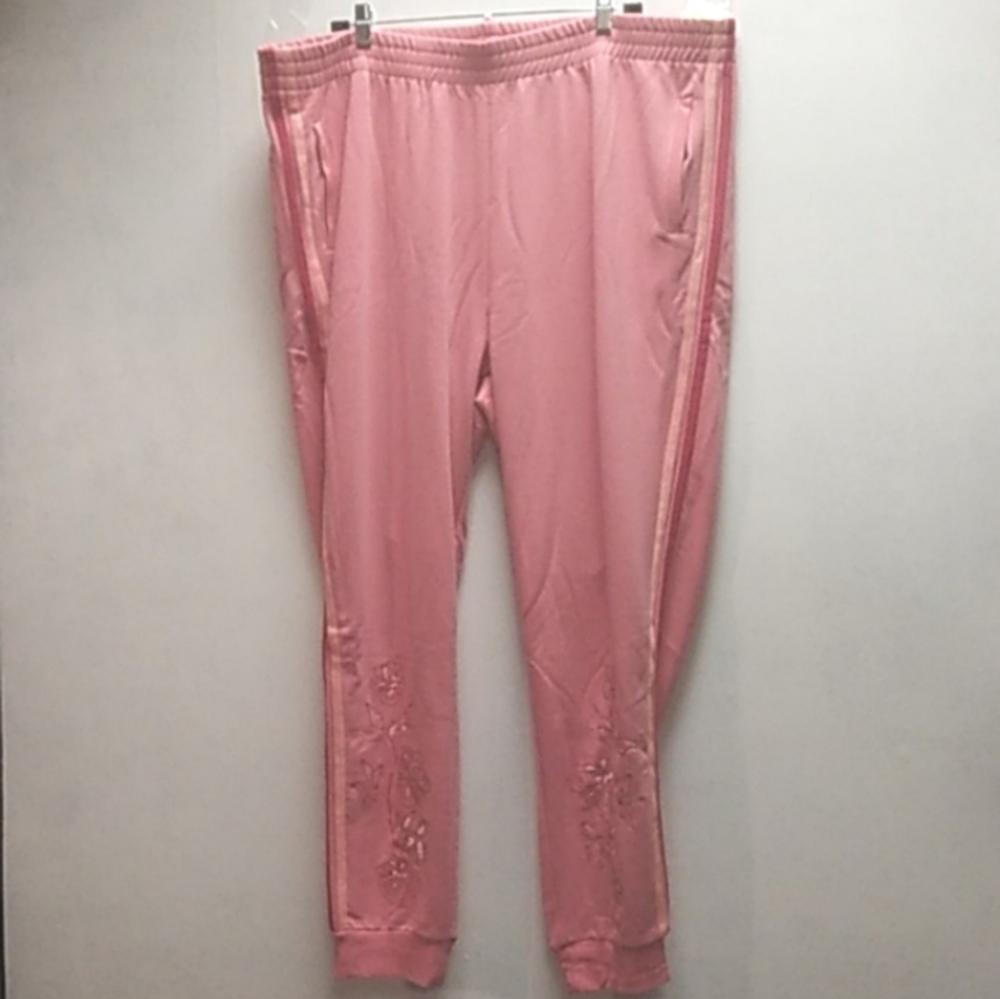 NWT DG2 BY DIANE GILMAN Downtime Floral Embroidered Striped Track Pants Joggers - Picture 2 of 8